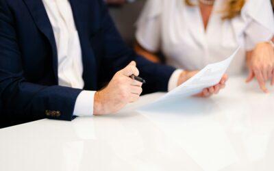 Contrat de travail : pourquoi faire rédiger ses clauses par un avocat ?